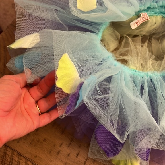 3t-5t beautiful tutu - Picture 2 of 4